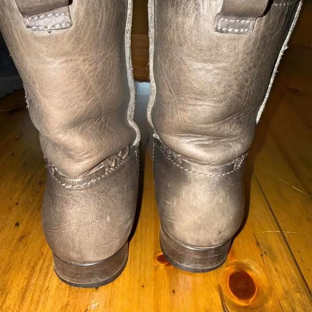 Frye raw edge